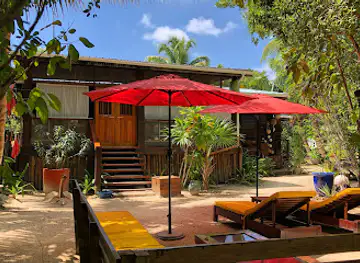 Huracan Diving Lodge