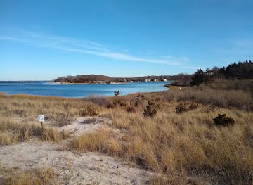 new-york/the-hamptons/attraction/elizabeth-a-morton-national-wildife-refuge