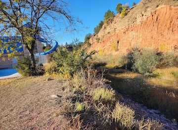 south-dakota/pine-ridge/attraction/evans-plunge-mineral-springs