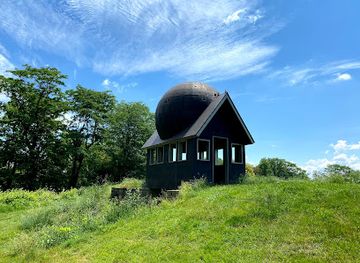 ohio/central-ohio/attraction/watch-house-circle-mound