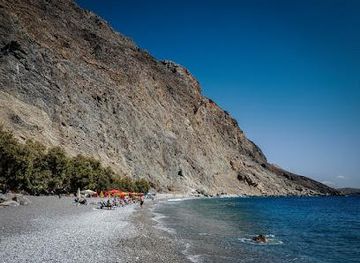 greece/chania/attraction/glyka-nera-beach