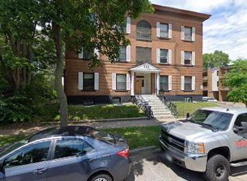 minnesota/minneapolis/attraction/biz-the-bunny