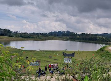 indonesia/lake-toba/attraction/lake-sidihoni