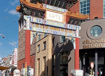 belgium/flanders/attraction/pagodepoort