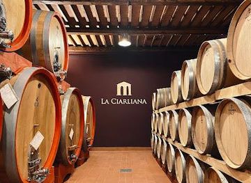 italy/montepulciano/attraction/la-ciarliana-tuscan-winery
