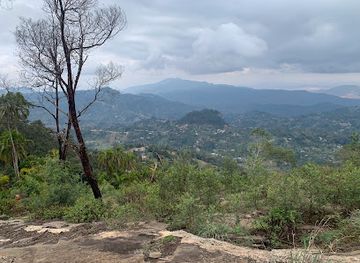 kenya/taita-hills/attraction/wesu-rock