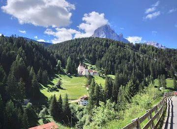 italy/val-di-fassa/attraction/fischburg