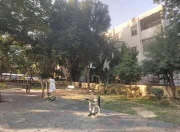 india/delhi/saket/attraction/saket-park