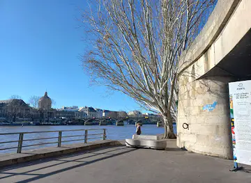 Tunnel des Tuileries [réservé aux piétons et aux cyclistes]