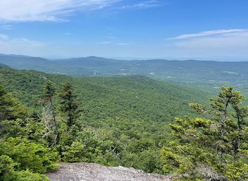 vermont/sugarbush-resort/attraction/sunset-ledge-trail-head