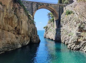 italy/capri/attraction/fiordo-di-furore