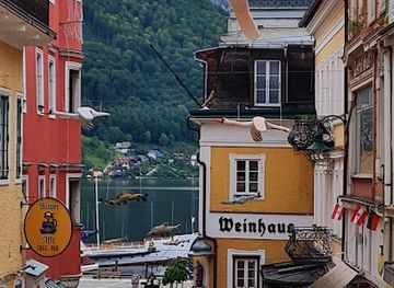 austria/salzkammergut/attraction/pedestrian-street-view