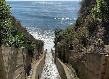 california/santa-barbara-county/attraction/1000-steps-beach