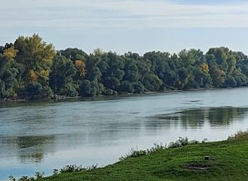 hungary/szeged/tiszaliget/attraction/flood-memorial
