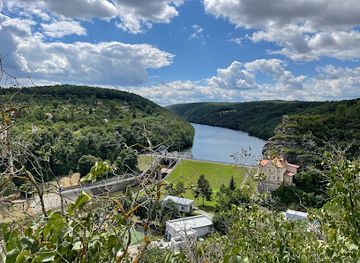 czechia/podyji-national-park/attraction/s-mlokem-granickym-udolim