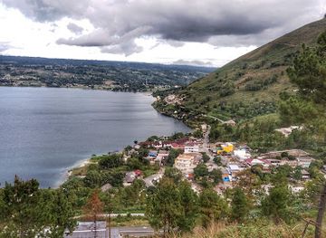 indonesia/lake-toba/attraction/aek-rangat