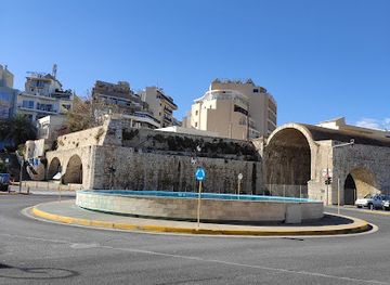 greece/heraklion/attraction/fountain