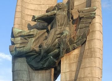 poland/rzeszow/attraction/ulozony-z-kory-herb-rzeszowa