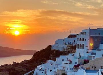 greece/pyrgos/attraction/sunset-oia