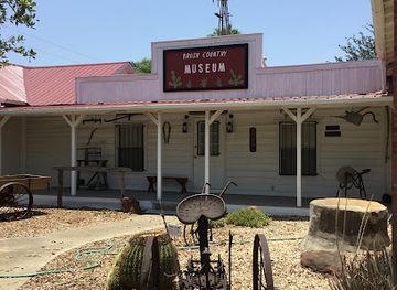 texas/south-texas/attraction/brush-country-museum