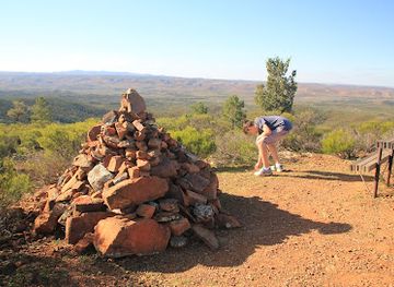 australia/flinders-ranges/attraction/arkapena-lookout