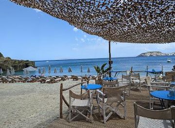 greece/heraklion/attraction/psaromoura-beach