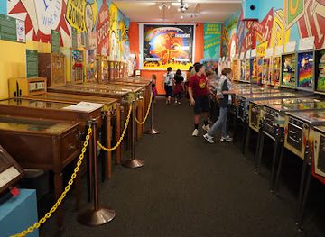 california/oakland/attraction/pacific-pinball-museum