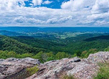 virginia/skyline-drive/attraction/franklin-cliffs-overlook