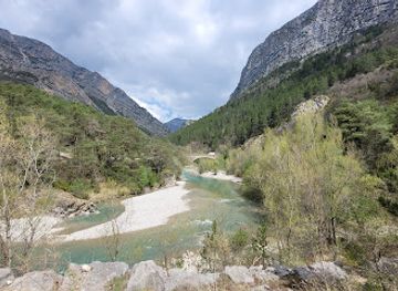 france/gorges-du-verdon/attraction/pont-de-soleils