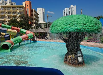 mexico/acapulco/acapulco-tradicional/attraction/el-rollo-acapulco