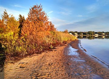 rhode-island/burlingame-state-park/attraction/east-beach