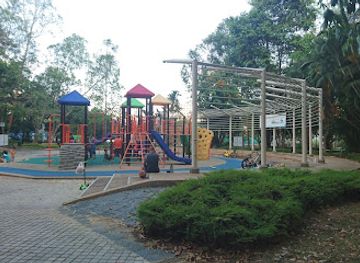 singapore/pasir-ris/attraction/brontosaur-park