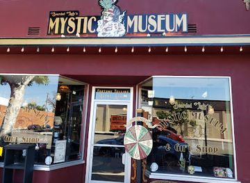 california/burbank/attraction/the-mystic-museum