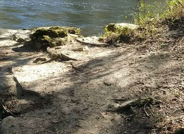 florida/suwannee-river/attraction/natural-spring-grotto