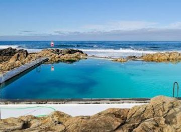 portugal/guimaraes/attraction/piscina-das-mares