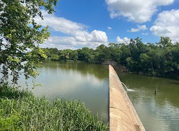 texas/blackland-prairie/attraction/fort-parker-state-park