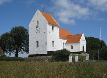 denmark/langeland/attraction/tryggelev-kirke