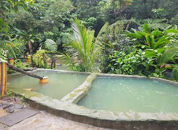 dominica/saint-george/attraction/bongo-baths