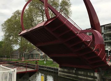 netherlands/utrecht/attraction/the-red-bridge