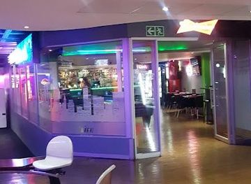 south-africa/east-london/attraction/electric-avenue