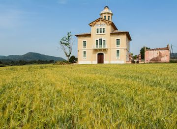 spain/catalonia/attraction/torre-lluvia