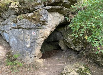 hungary/transdanubia/attraction/szentgal-rockhole