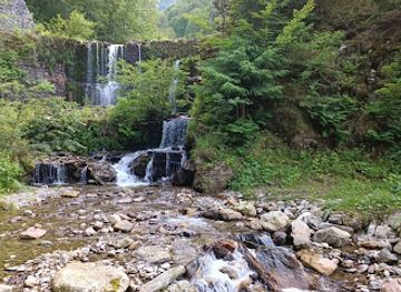 romania/buila-vanturarita-national-park/attraction/artificial-waterfall