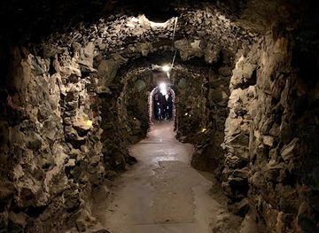 united-kingdom/middlesex/attraction/pope-s-grotto