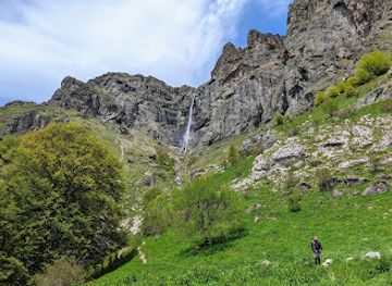 bulgaria/stara-planina/attraction/rayskoto-praskalo-waterfall