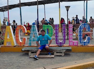 peru/trujillo/attraction/playa-las-delicias