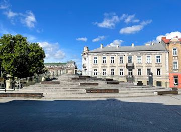 poland/radom/attraction/fontanny-na-zeromskiego