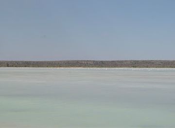 madagascar/atsimo-andrefana/attraction/lake-viewpoint-trail