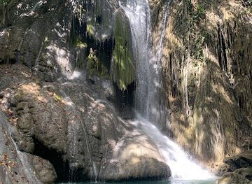 indonesia/west-nusa-tenggara/attraction/air-terjun-semporon-tangkel-waterfall