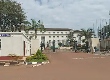 Kabaka Ronald Muwenda Muebii II Statue